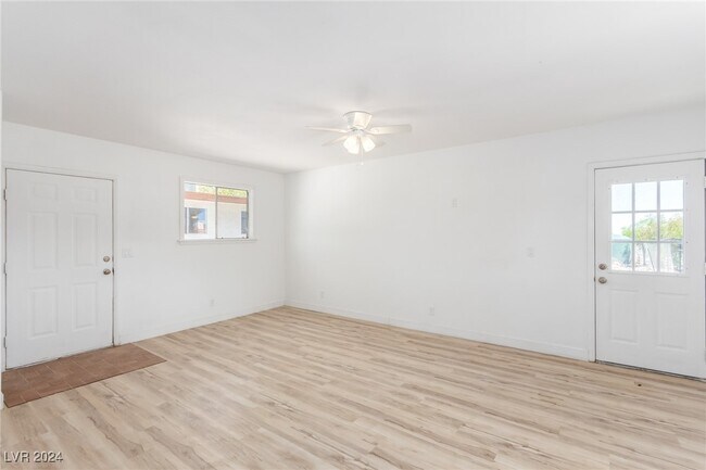 Foto del edificio - 9035 W Hammer Ln