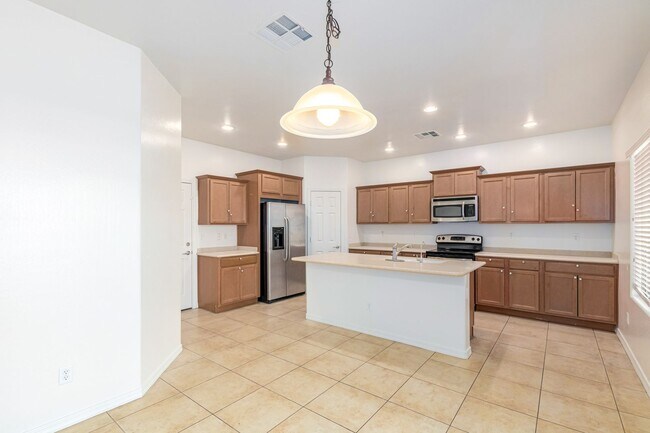 Foto del edificio - 3 bedroom home in Gated Community