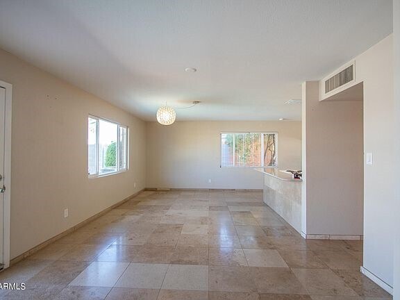 Foto del edificio - 8254 E Roma Ave