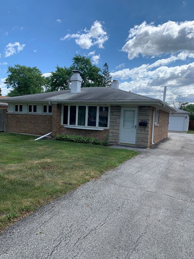 Building Photo - 17213 Greenbay Ave
