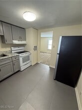 Building Photo - 368 Stewart St