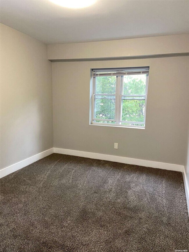 Foto del edificio - 391 Atkins Ave