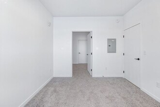 Building Photo - Southtown Flats