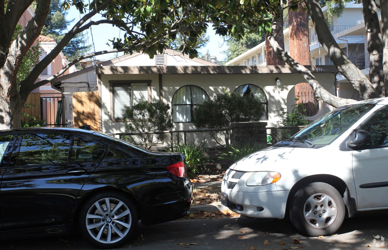 Foto del edificio - 636 Prospect St
