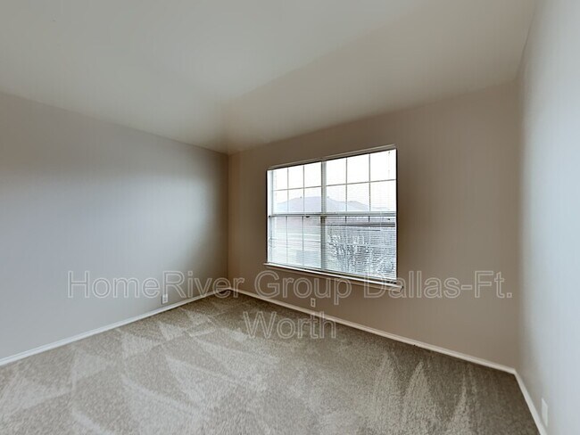 Foto del edificio - 8544 Orleans Ln