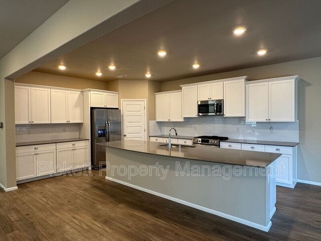 Building Photo - 1158 Baker Hts Lp