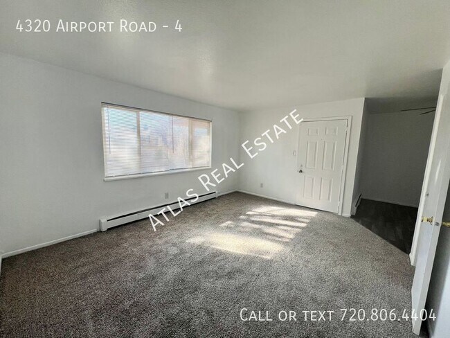 Foto del edificio - *MARCH RENT FREE* NEWLY UPDATED 3 BEDROOM ...