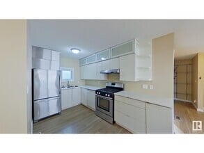 Building Photo - 153 Kiniski Crescent NW