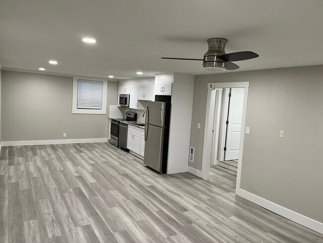 Foto del edificio - 1402 S Broadway Ave