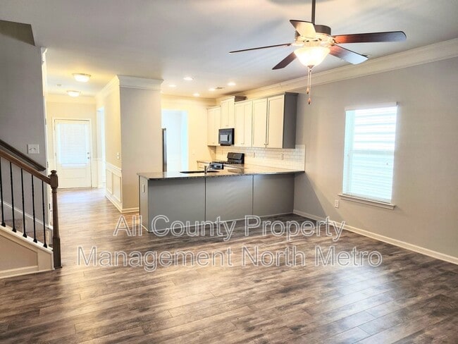Building Photo - 123 Hickory Village Cir