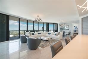 Foto del edificio - 3 br, 3.5 bath Condo - 100 E Las Olas Blvd...