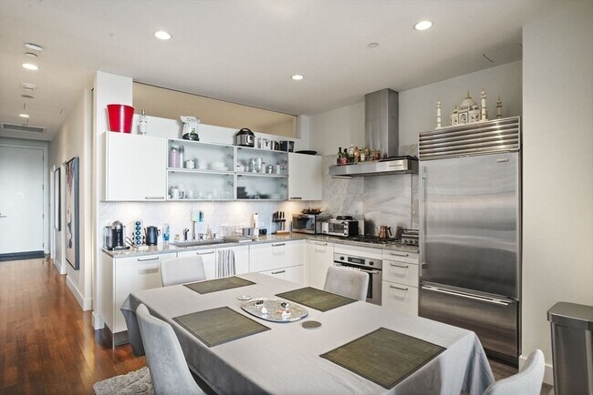 Foto del edificio - 360 Newbury St