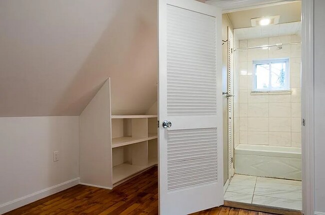 Foto del edificio - 5438 Claybourne St