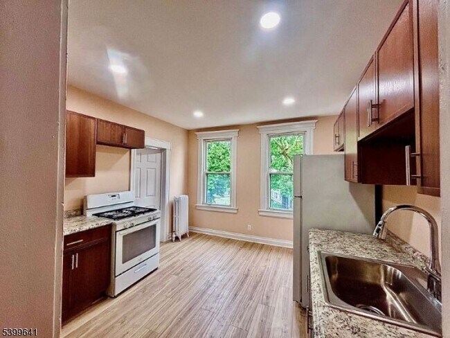 Foto del edificio - 62 Cambridge St