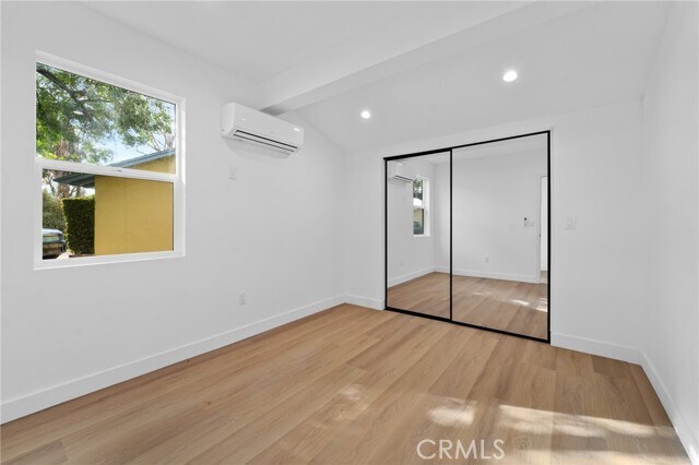 Foto del edificio - 7944 Moorcroft Ave