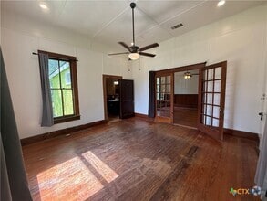 Building Photo - 184 3rd St