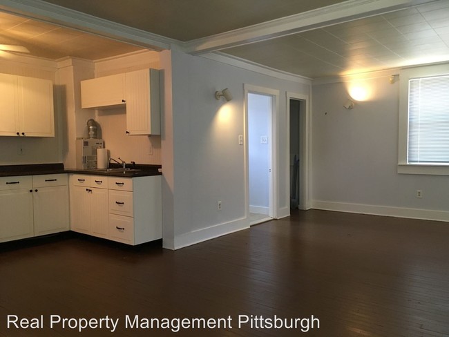 Building Photo - 1 br, 1 bath House - 1337 Beechwood Blvd Rear