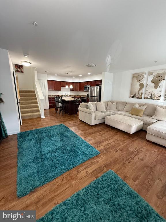 Building Photo - 1818 Cassandra Dr