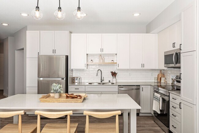 Interior Photo - Caliper