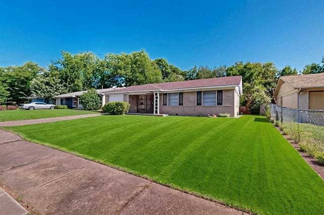 Primary Photo - 775 Ivywood Dr