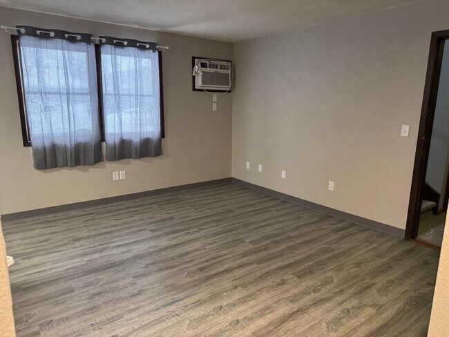 Foto del edificio - Comfortable & Affordable 2BR Apartment – Cascade, Iowa