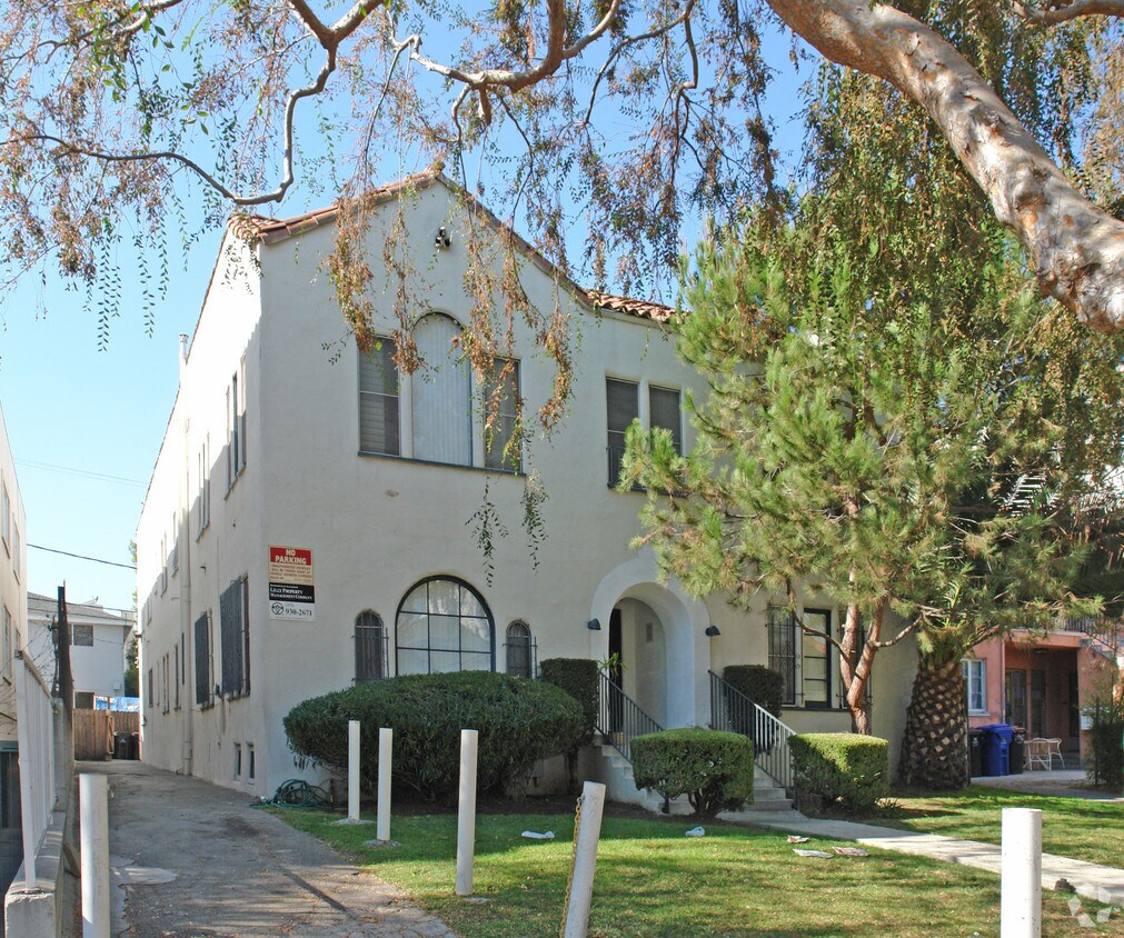 Building Photo - 1465 S Shenandoah St