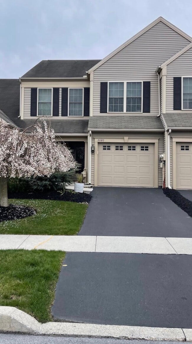 Building Photo - 2080 Deer Run Dr