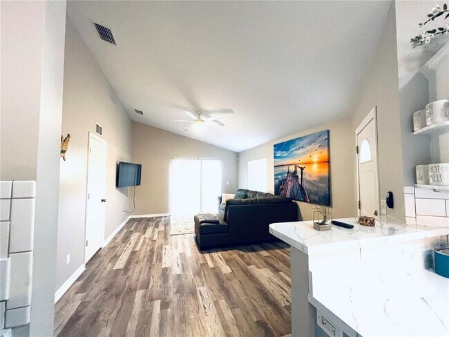 Foto del edificio - 2224 E 19th Ave