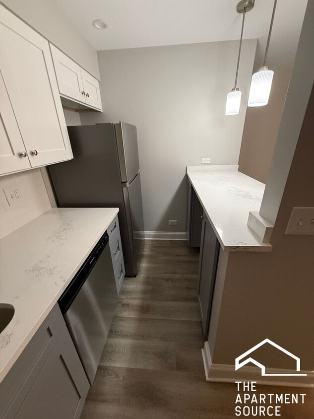 Primary Photo - 744 W Gordon Terrace