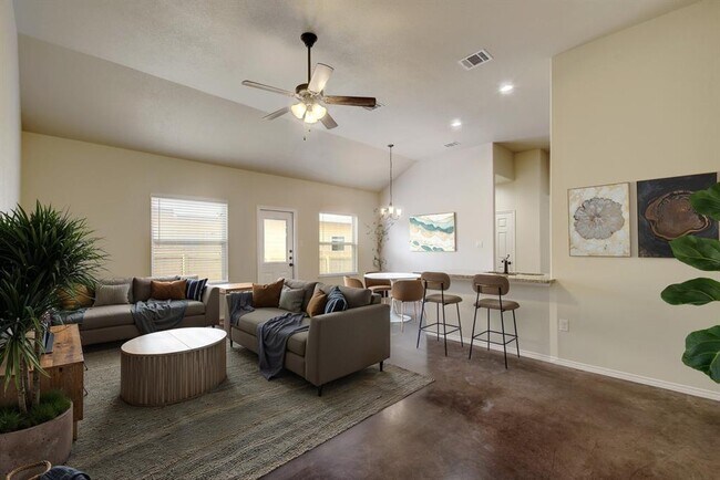 Building Photo - 467 Jack Rabbit Ln