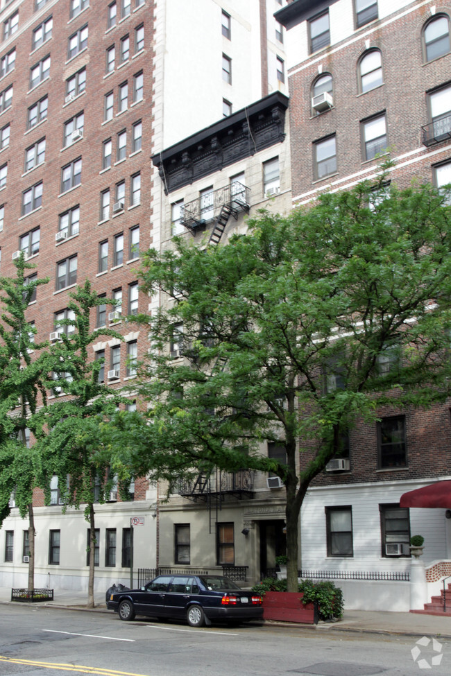 Foto del edificio - 851 West End Ave
