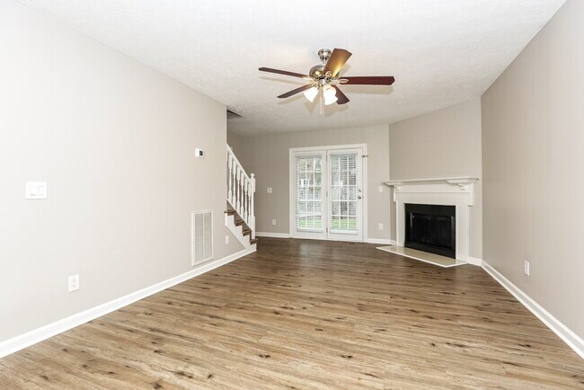 Foto del edificio - 217 Moorhill Ave
