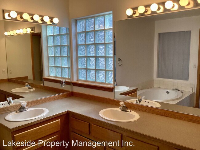 Foto del edificio - 3 br, 2.5 bath House - 10612 Cormorant Ct.