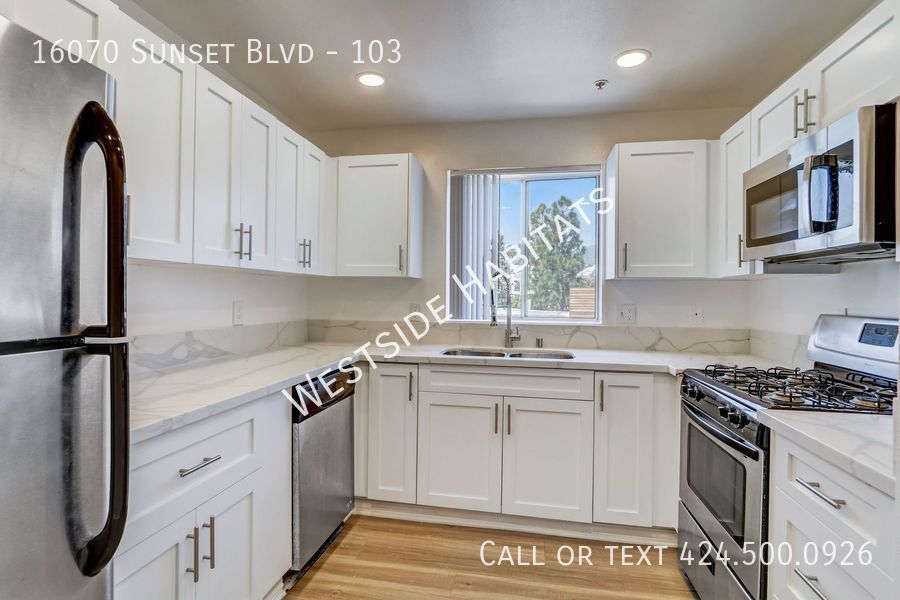Primary Photo - 16070 Sunset Blvd