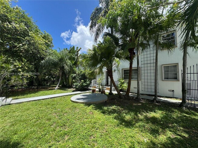 Foto del edificio - 1421 SW 37th Ave