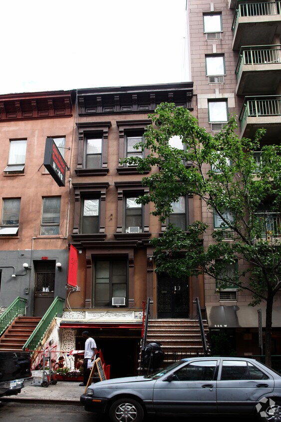 Foto del edificio - 329 W 51st St