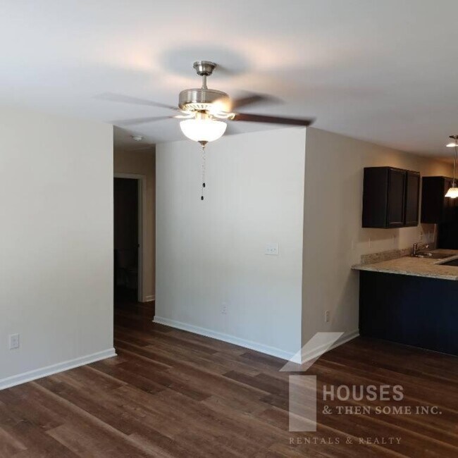 Foto del edificio - 401 Bramlett Rd