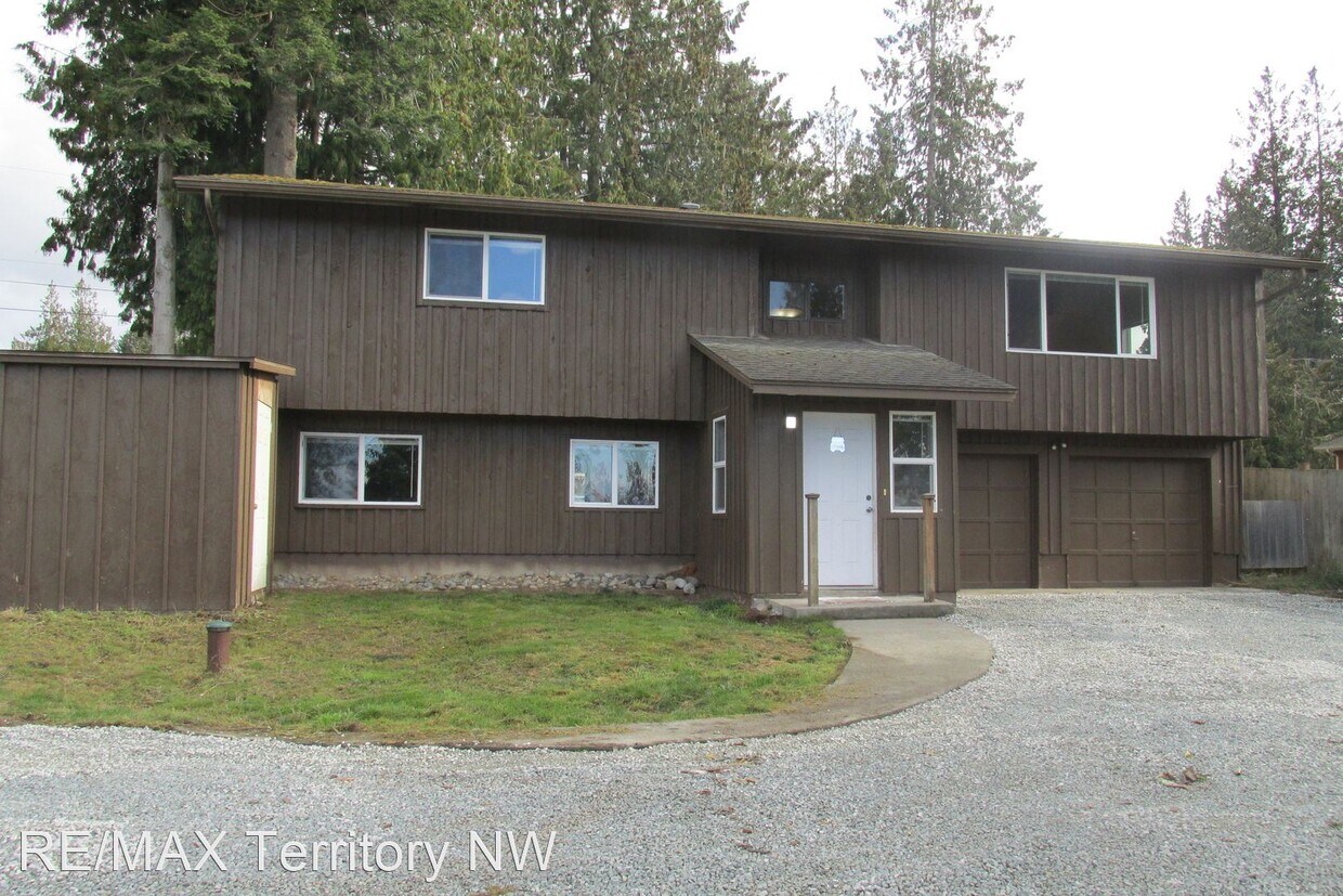 3 br, 1.5 bath House 17444 Allen Road House Rental in Bow, WA
