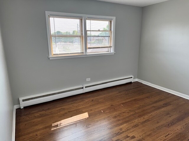 Building Photo - 5837 W Addison St