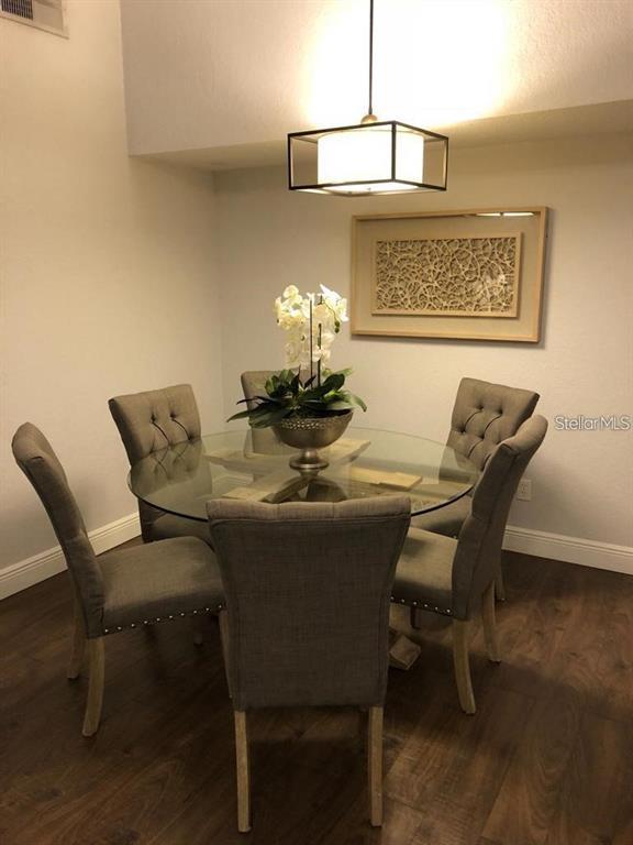 Foto del edificio - 6352 Raleigh St
