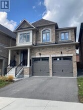 Building Photo - 10 St Ives Cres