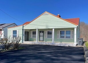 Building Photo - 435 Roan St