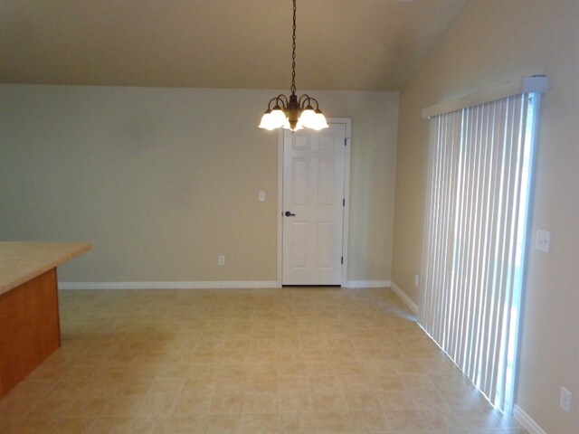 Building Photo - 260 N 360 W