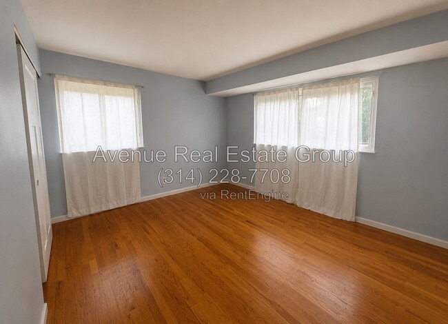 Building Photo - 808 Brookvale Terrace
