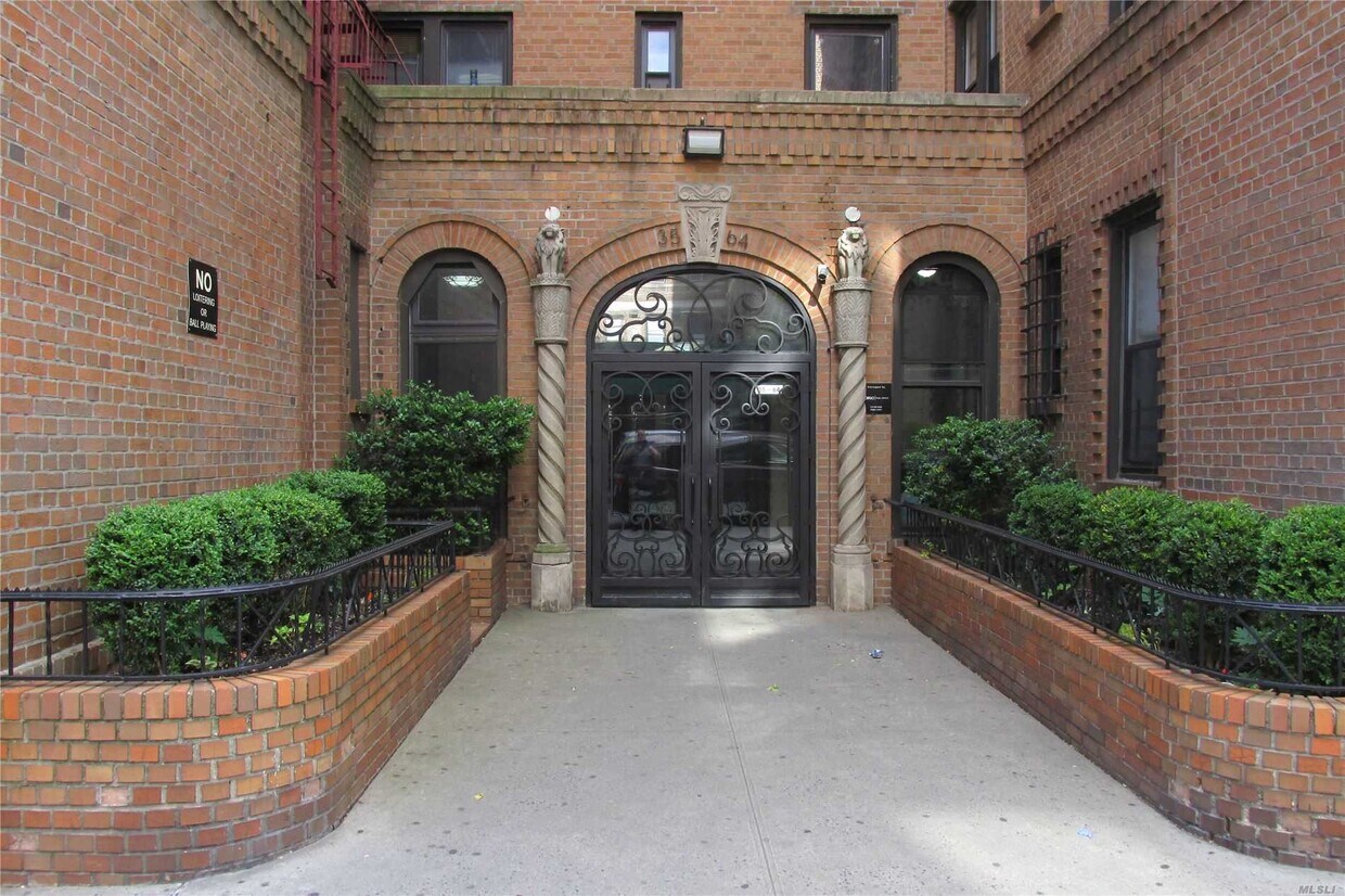 Primary Photo - 35-64-64 89th St
