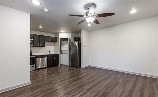 Foto del edificio - 1925 Moser Ave