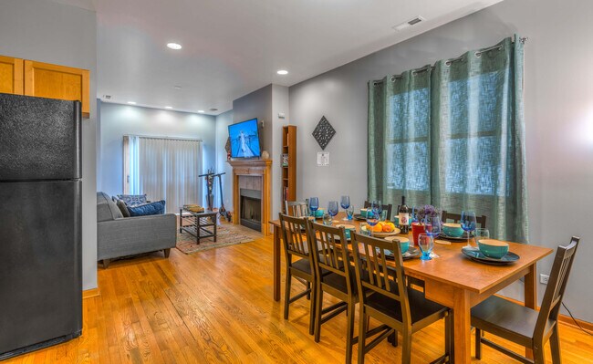 Foto del edificio - 5848 S Prairie Ave