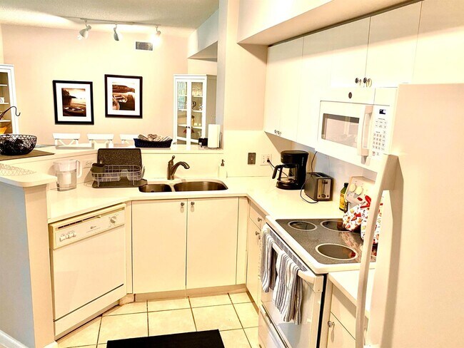 Foto del edificio - 11770 Saint Andrews Pl