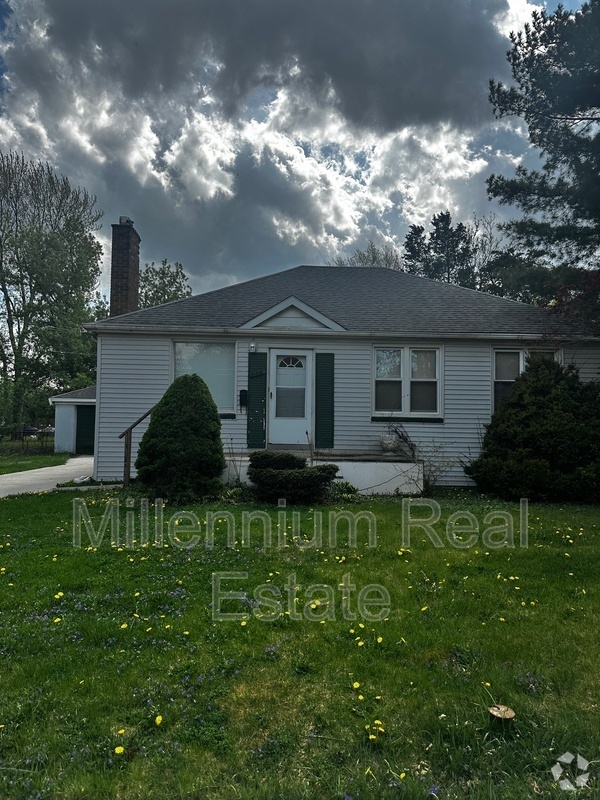 Building Photo - 19474 Eastwood Dr
