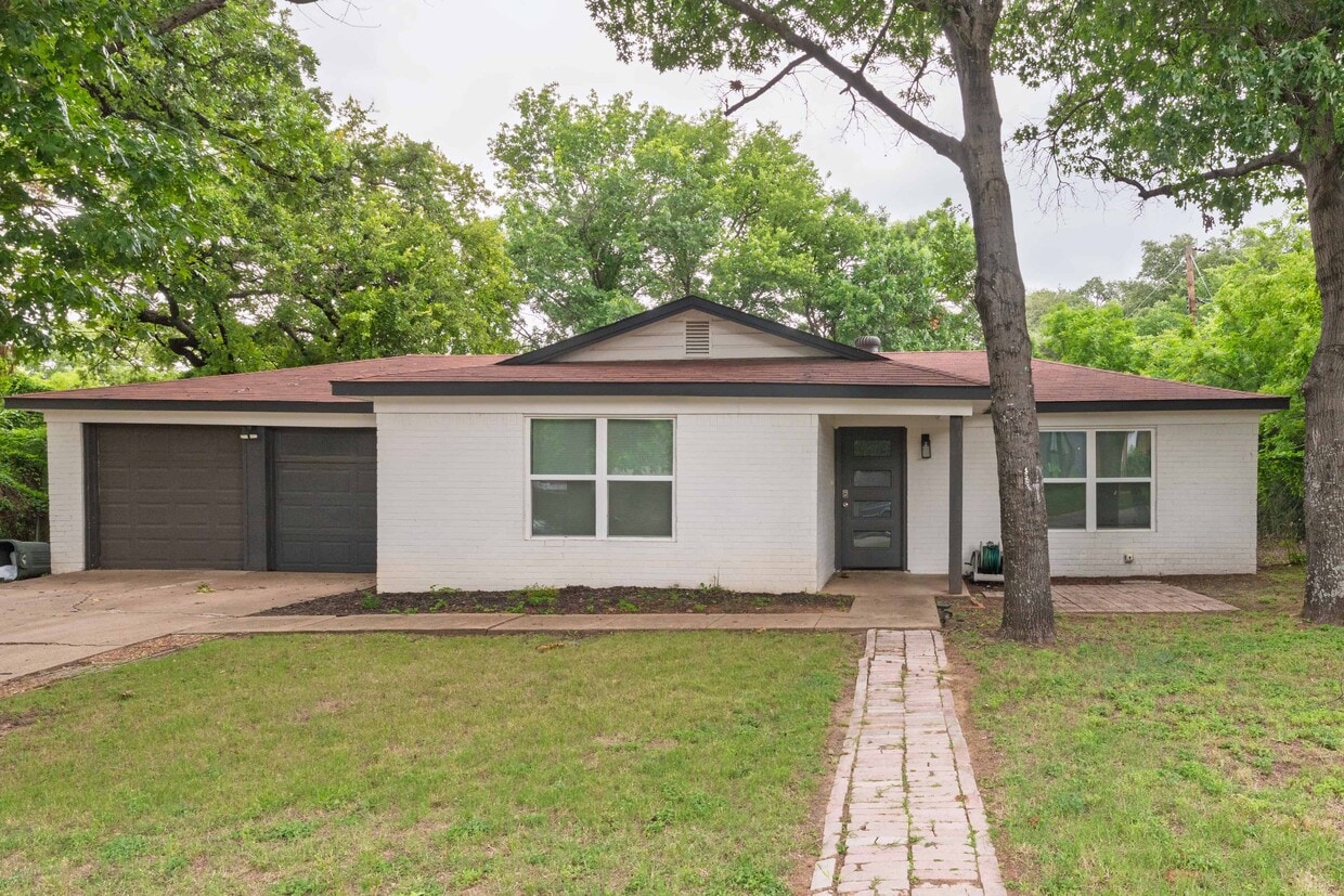 Photo - 7520 Sequoia Ct (Lake Worth, TX)